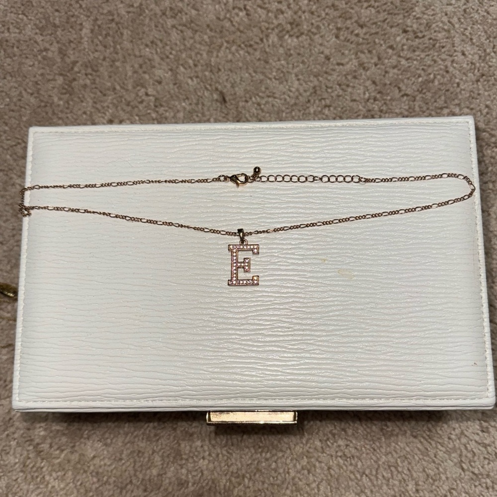 Bold Gold Letter E Initial Necklace With Figaro Chain